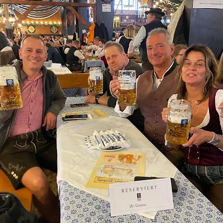 Bavaria Wirtshaus - & Отель 3*