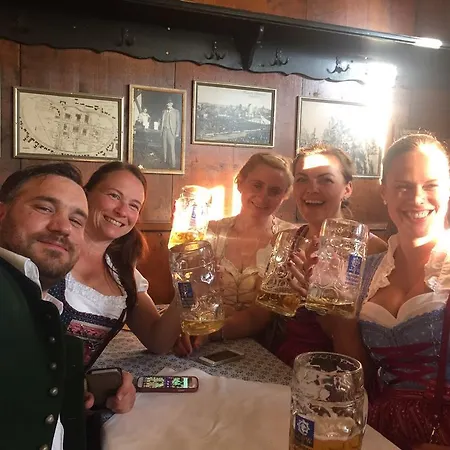 Bavaria Wirtshaus - & Отель 3*