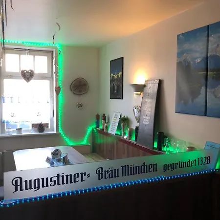 Bavaria Wirtshaus - & فندق فرانكينبرغ